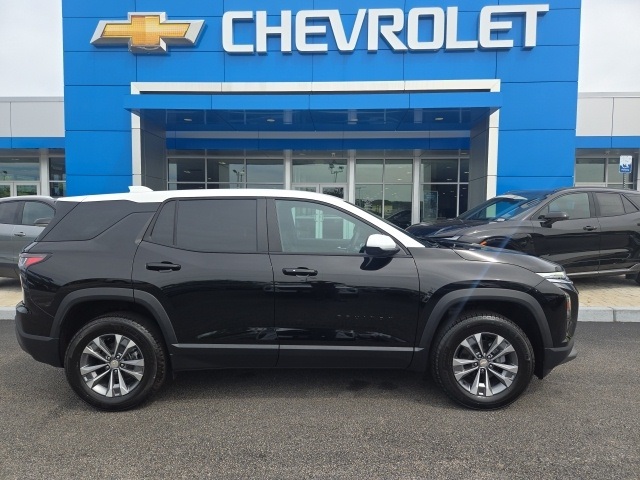 2026 Chevrolet Equinox LT photo 2