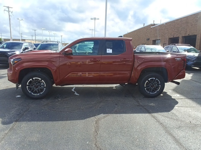 2025 Toyota Tacoma TRD Sport Double Cab photo 4