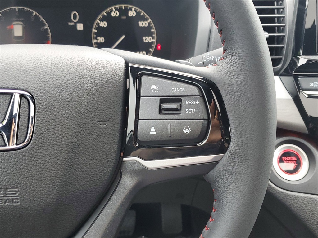 2025 Honda Odyssey Sport-L Sports Van FWD 17