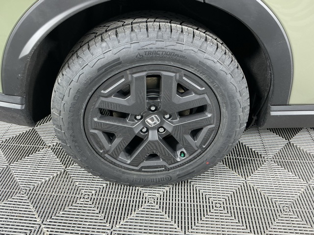 new 2026 Honda CR-V Hybrid car, priced at $40,705