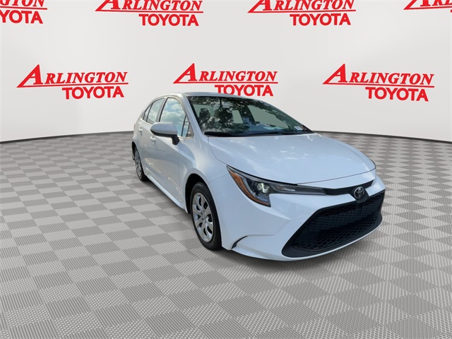 Used 2022 Toyota Corolla LE with VIN 5YFEPMAE9NP327075 for sale in Northfield, Minnesota