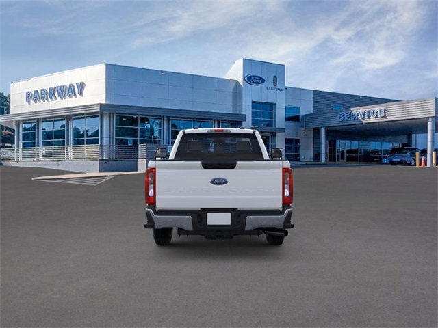 2025 Ford F-250 XL photo 5