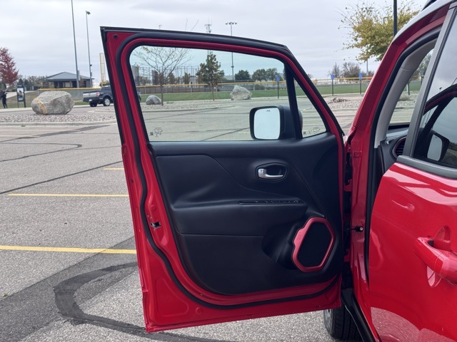 2015 Jeep Renegade Trailhawk