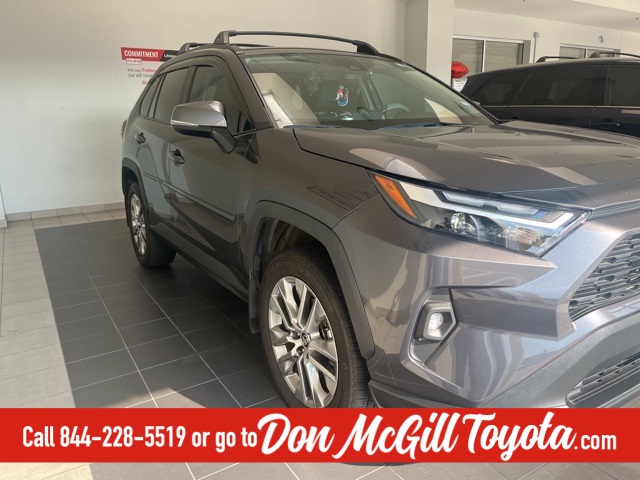 2024 Toyota RAV4 XLE Premium photo 3