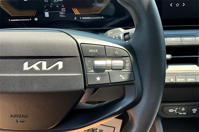 2025 Interstellar Gray Kia K4 LXS FWD Sedan
