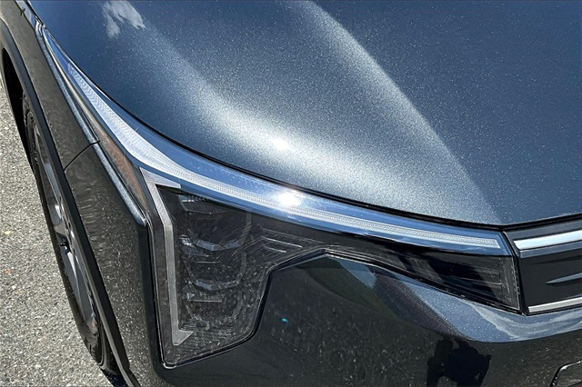 2025 Interstellar Gray Kia K4 LXS FWD Sedan