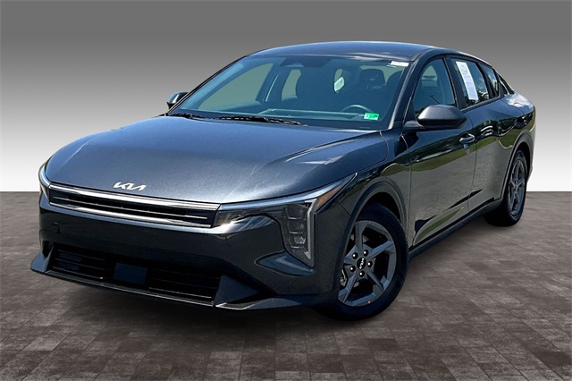 2025 Interstellar Gray Kia K4 LXS FWD Sedan