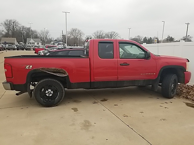 Used 2007 Chevrolet Silverado 1500 1LT with VIN 1GCEK19J77Z621971 for sale in Quincy, IL