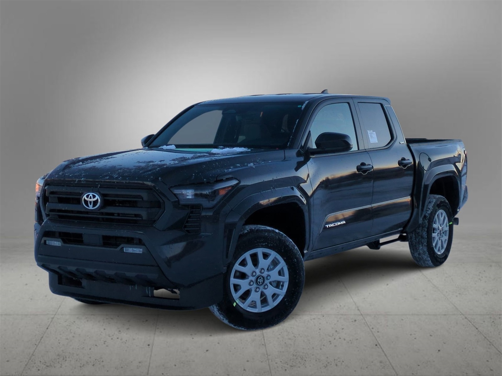 2025 Toyota Tacoma SR5's photo