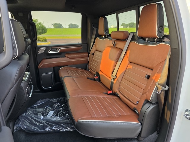 2025 GMC Sierra 3500HD Denali Ultimate