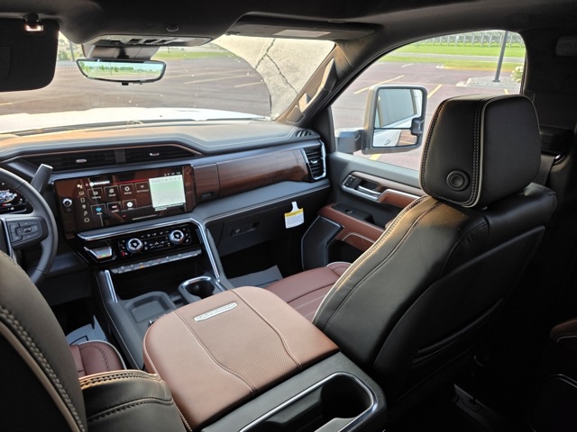 2025 GMC Sierra 3500HD Denali Ultimate