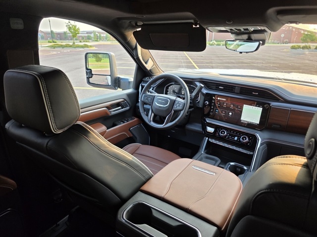 2025 GMC Sierra 3500HD Denali Ultimate