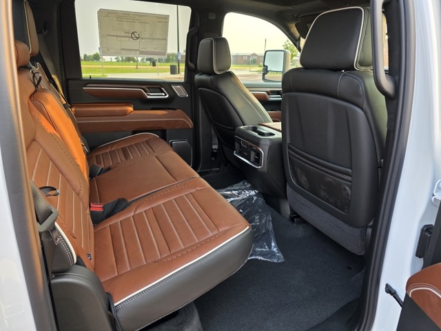 2025 GMC Sierra 3500HD Denali Ultimate
