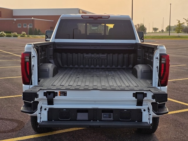 2025 GMC Sierra 3500HD Denali Ultimate