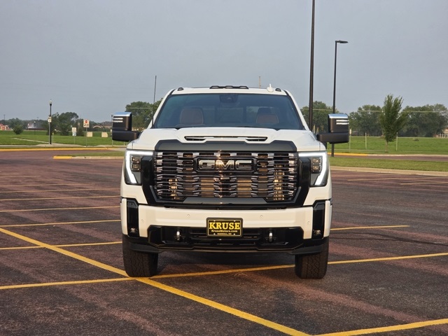 2025 GMC Sierra 3500HD Denali Ultimate