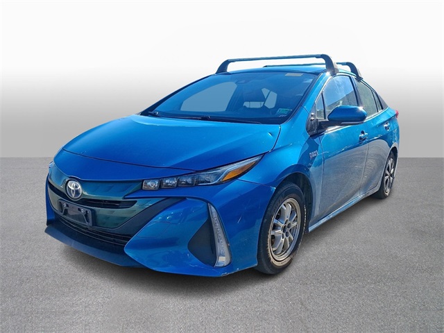 2017 Toyota Prius Prime Premium's photo