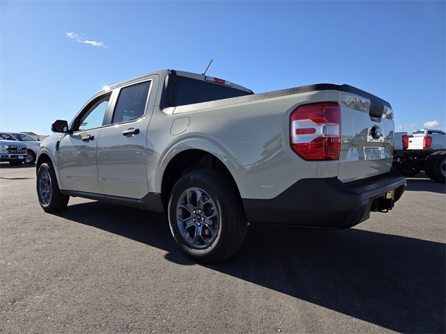 New 2025 Ford Maverick XLT 4D Crew Cab