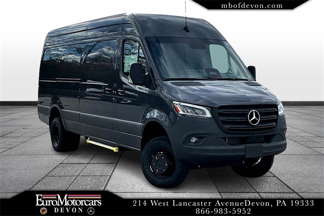 2025 Mercedes-Benz Sprinter Cargo Van Base's photo