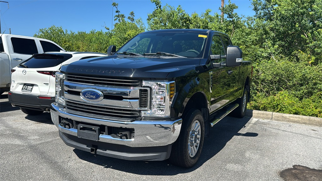 2018 Shadow Black Ford F-250SD XLT 4X4 Truck