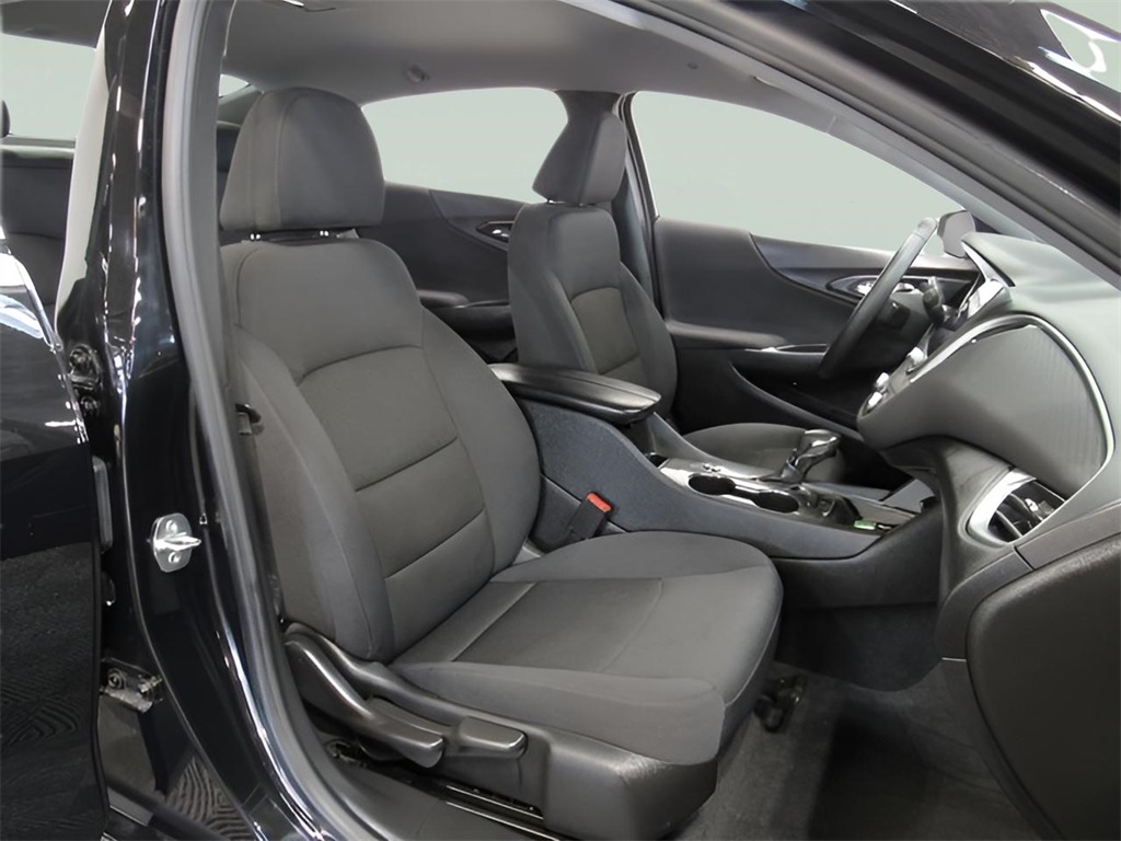 2022 Chevrolet Malibu 1LT photo 7
