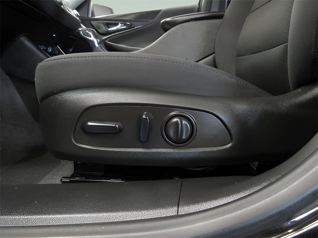 2022 Chevrolet Malibu 1LT photo 15