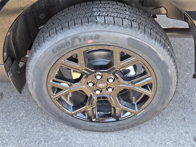 New 2025 Ford Maverick Lariat 4D Crew Cab