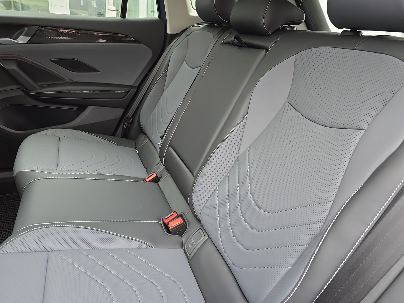 new 2026 Volkswagen Tiguan car, priced at $38,352