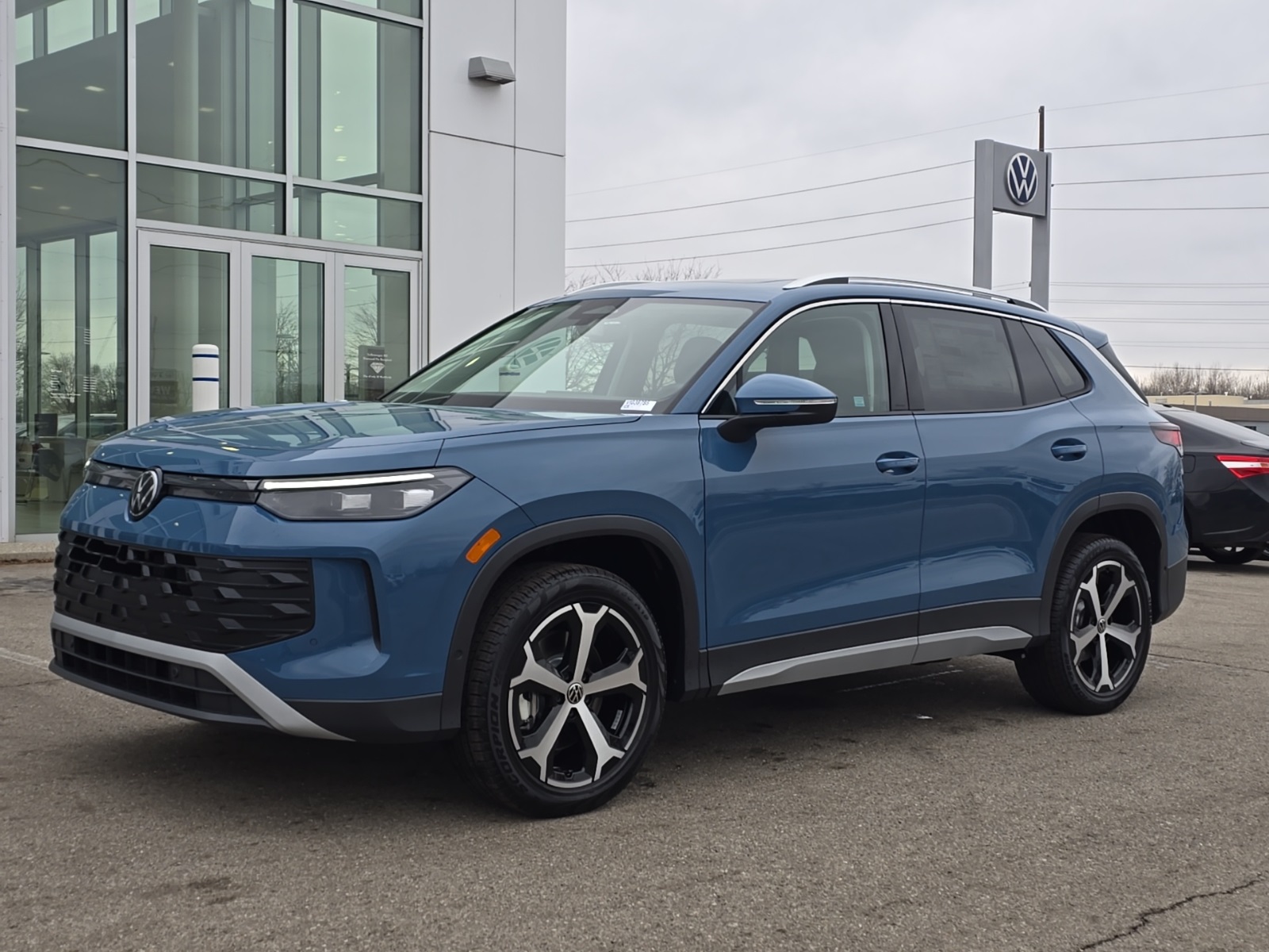 new 2026 Volkswagen Tiguan car, priced at $38,352