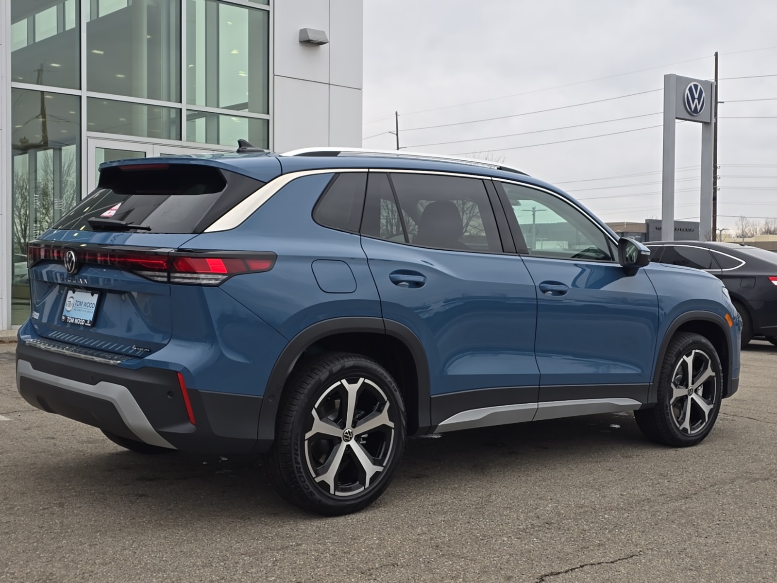 new 2026 Volkswagen Tiguan car, priced at $38,352