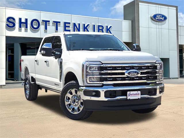 2025 Ford F-250 Super Duty Lariat's photo