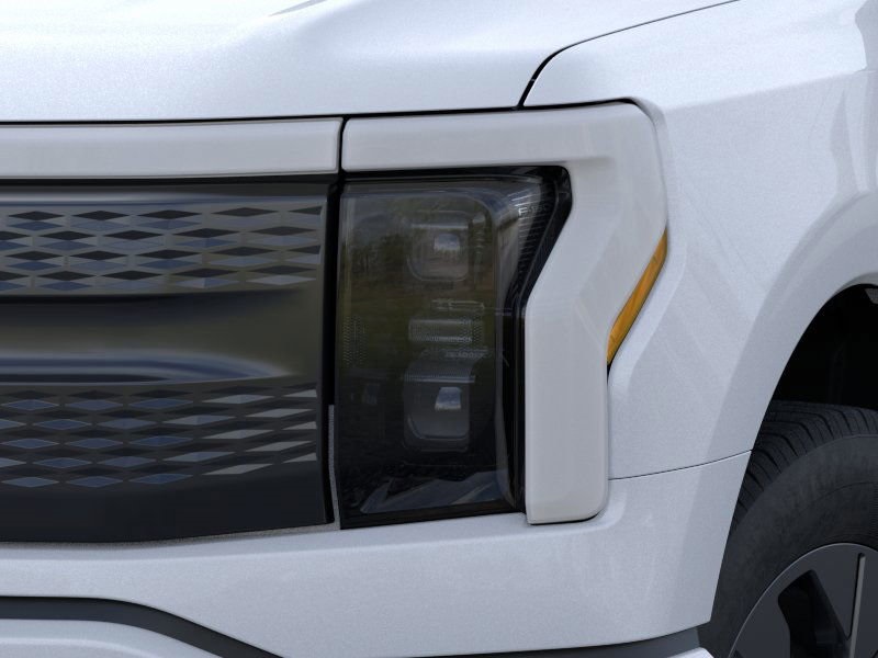2025 Ford F-150 Lightning photo 15