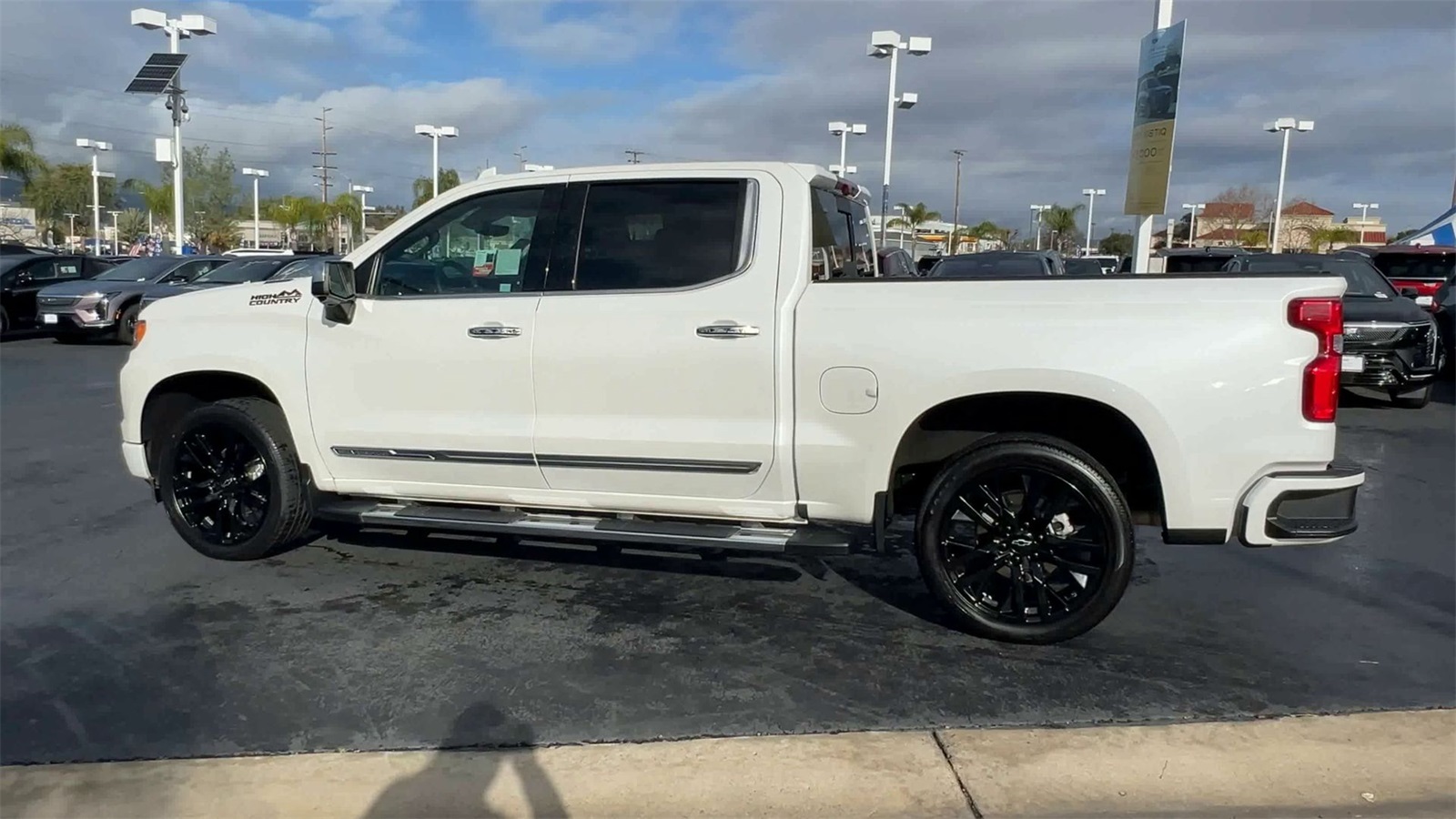 used 2023 Chevrolet Silverado 1500 car, priced at $49,991