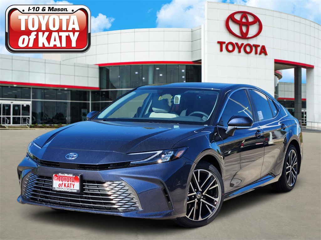 2026 Toyota Camry XLE's photo