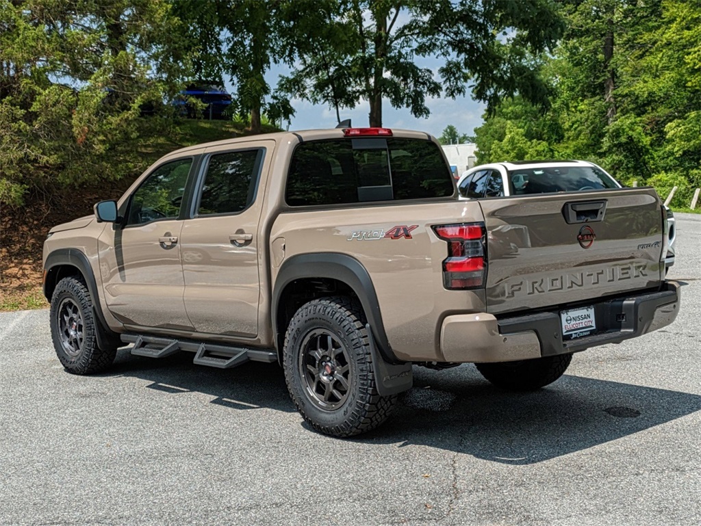 2023 Nissan Frontier