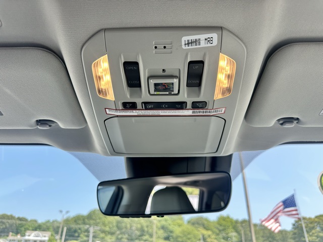 2021 Magnetic Gray Metallic Toyota Highlander XLE AWD SUV
