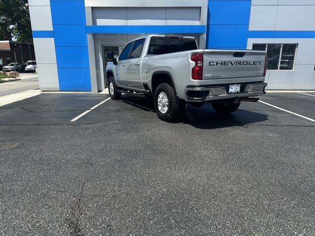 2023 Silver Ice Metallic Chevrolet Silverado 2500HD LT 4X4 Truck