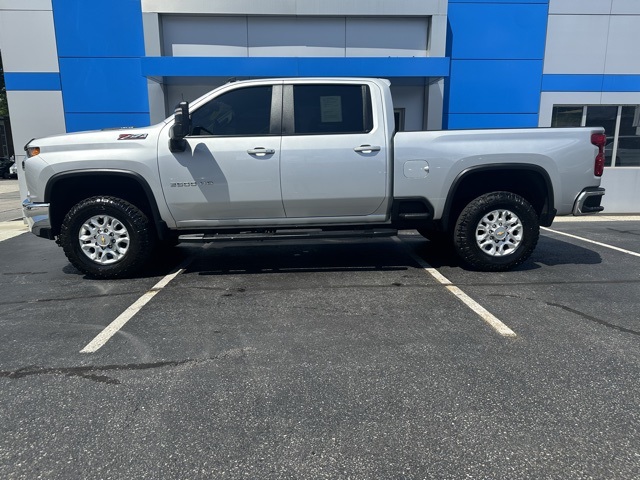 2023 Silver Ice Metallic Chevrolet Silverado 2500HD LT 4X4 Truck