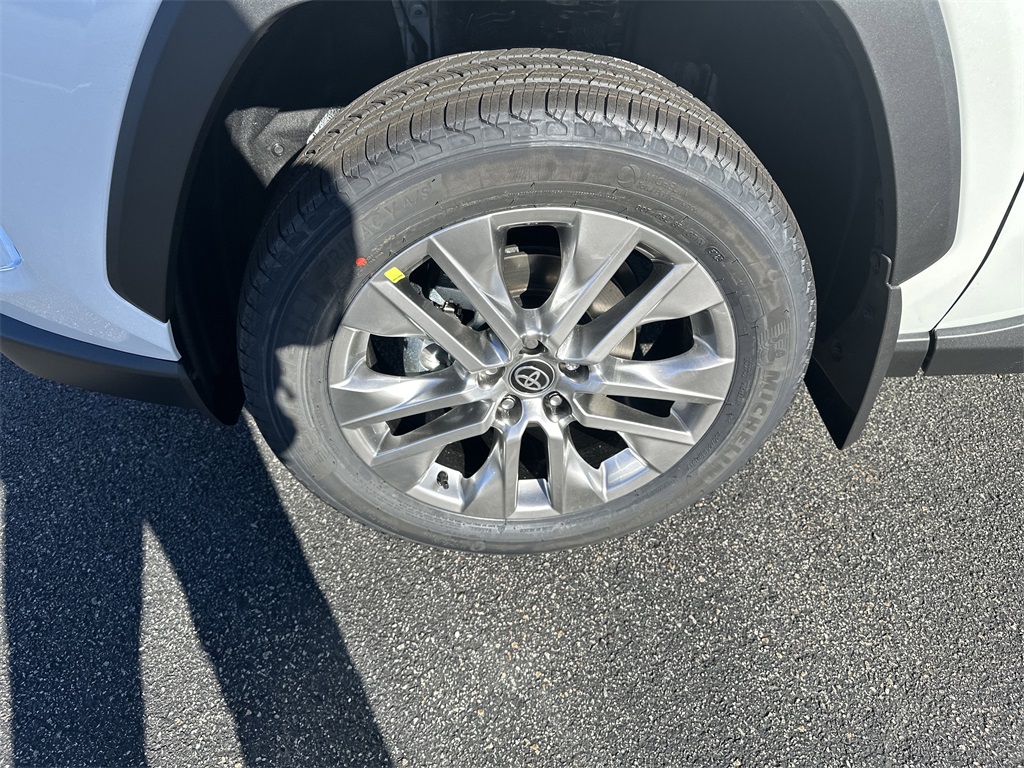 New 2025 Toyota RAV4 SUV