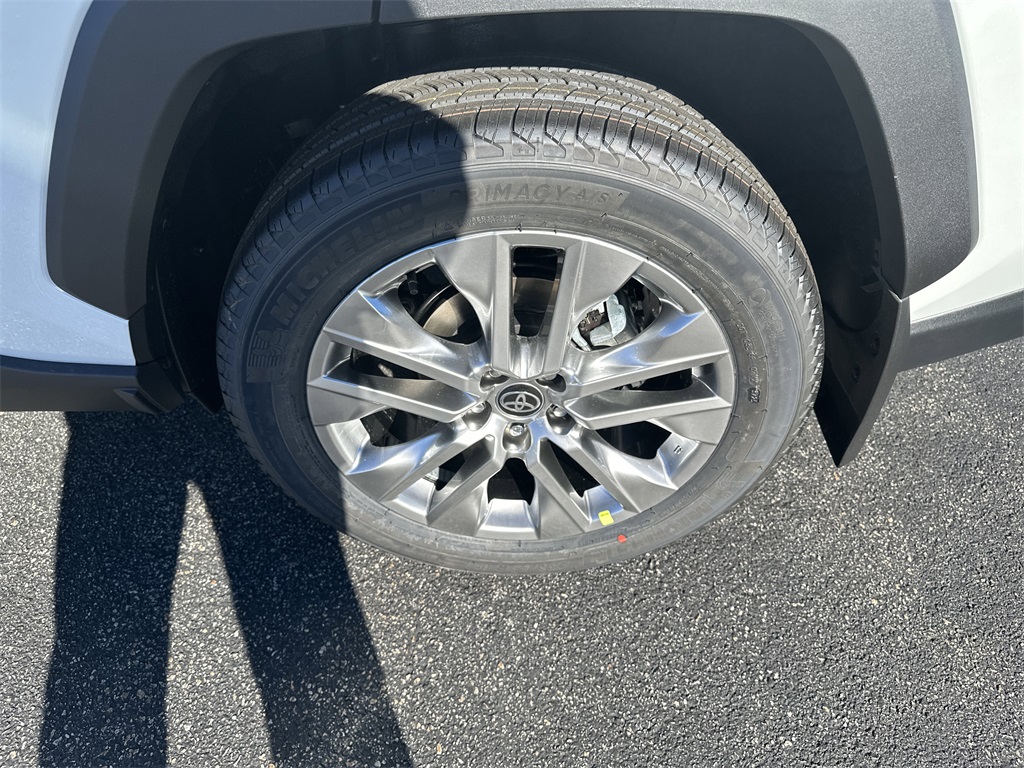 New 2025 Toyota RAV4 SUV