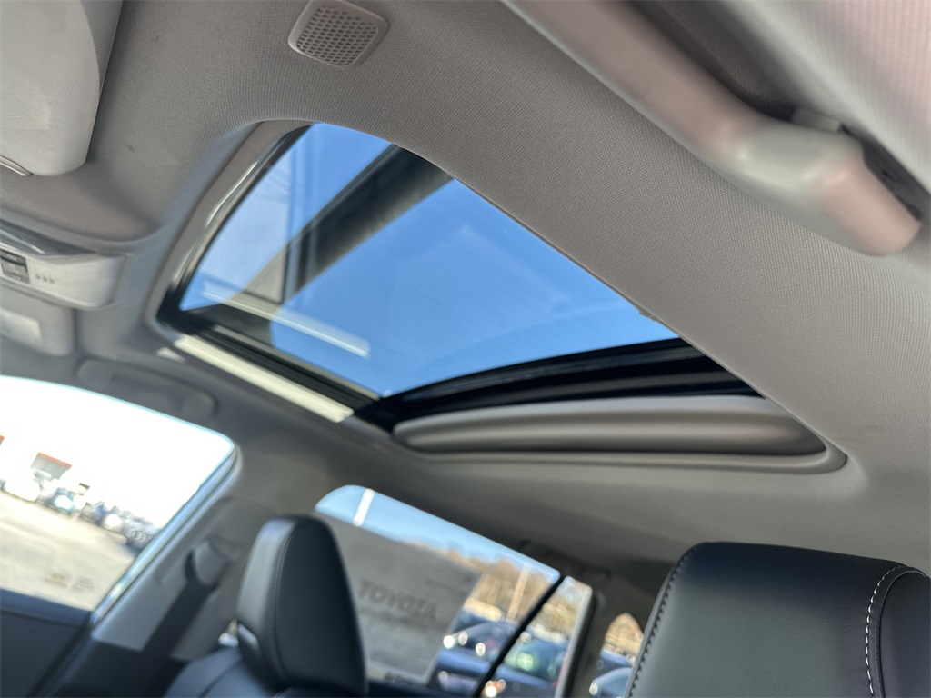 New 2025 Toyota RAV4 SUV