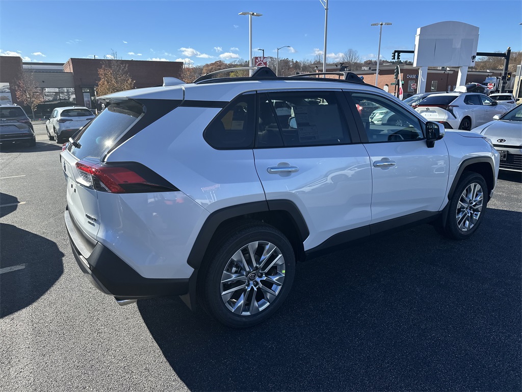 New 2025 Toyota RAV4 SUV