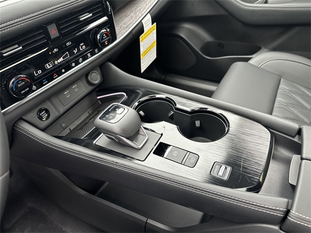 2025 Boulder Gray Pearl Nissan Rogue Platinum FWD SUV