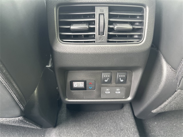 2025 Boulder Gray Pearl Nissan Rogue Platinum FWD SUV