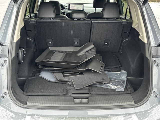 2025 Boulder Gray Pearl Nissan Rogue Platinum FWD SUV