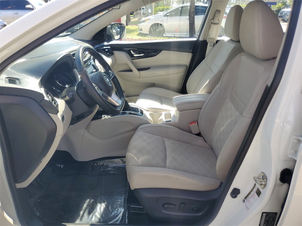 used 2022 Nissan Rogue Sport car, priced at $18,995