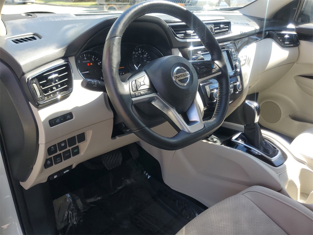 used 2022 Nissan Rogue Sport car, priced at $18,995