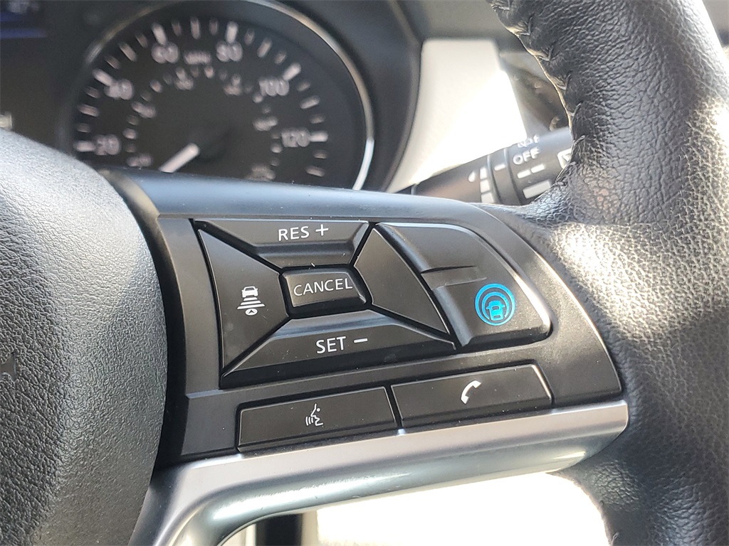 used 2022 Nissan Rogue Sport car, priced at $18,995