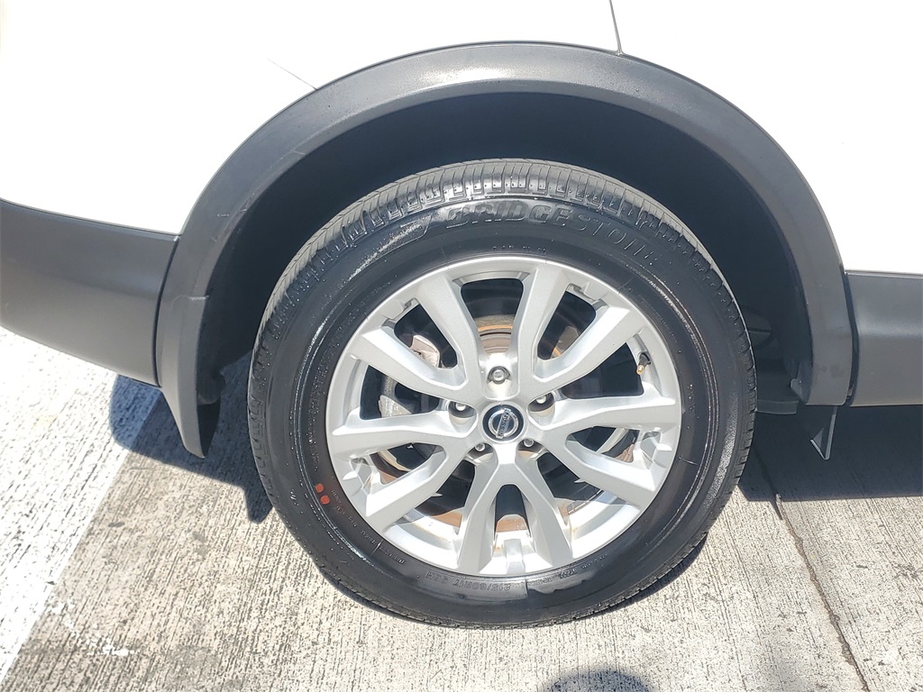 used 2022 Nissan Rogue Sport car, priced at $18,995