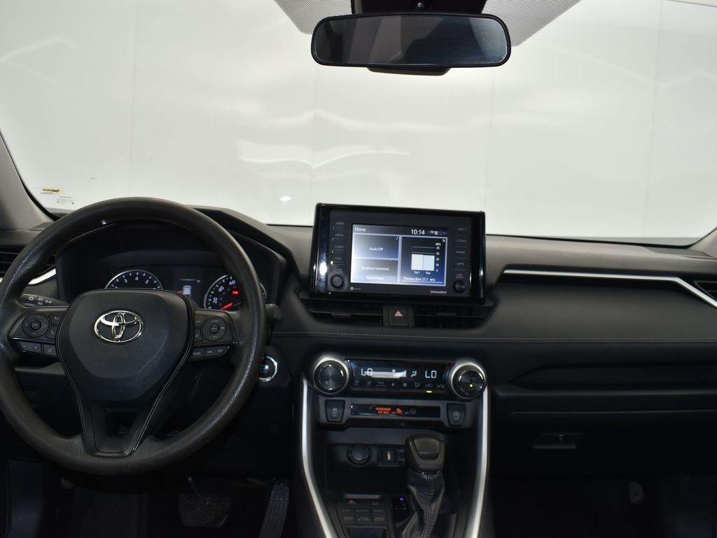 2022 White Toyota RAV4 XLE AWD SUV