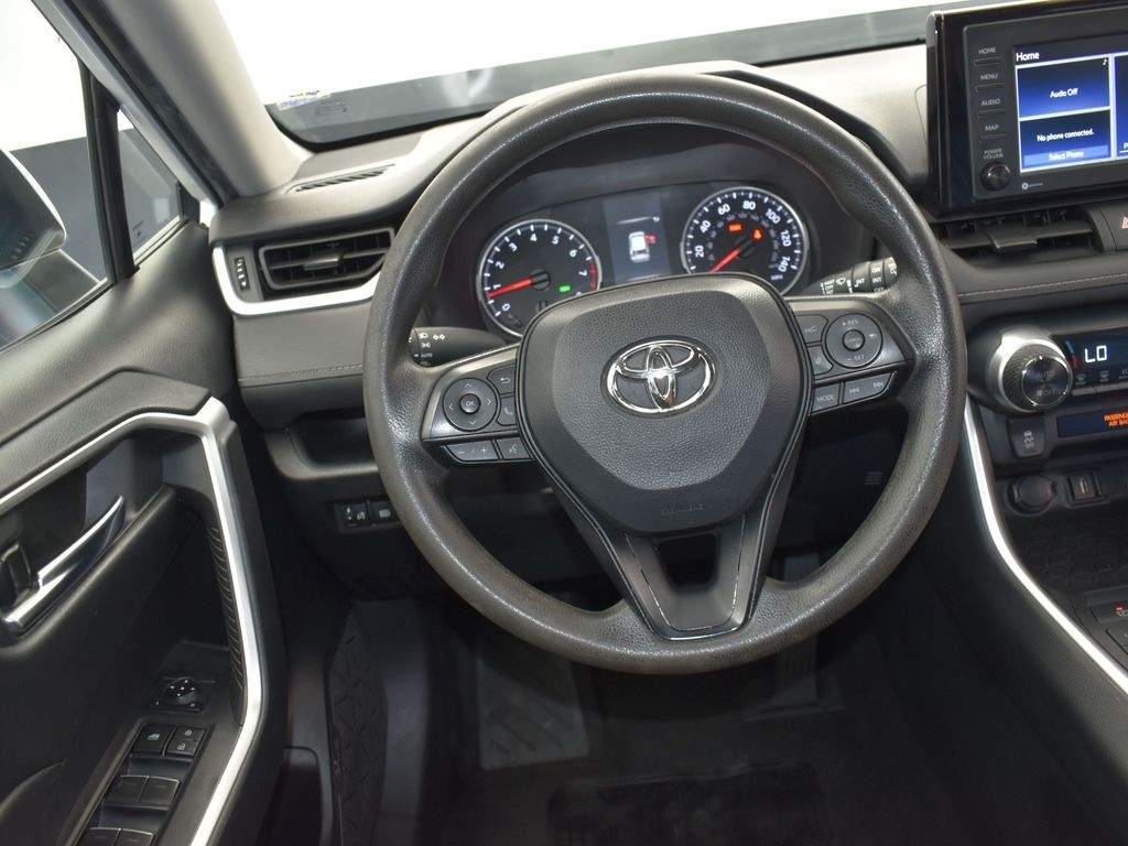 2022 White Toyota RAV4 XLE AWD SUV